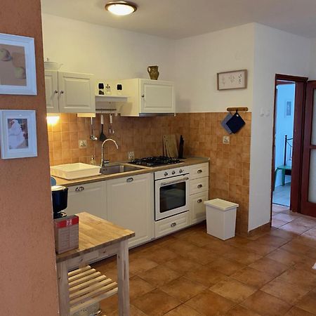 Apartments Lili I Baška Exteriör bild